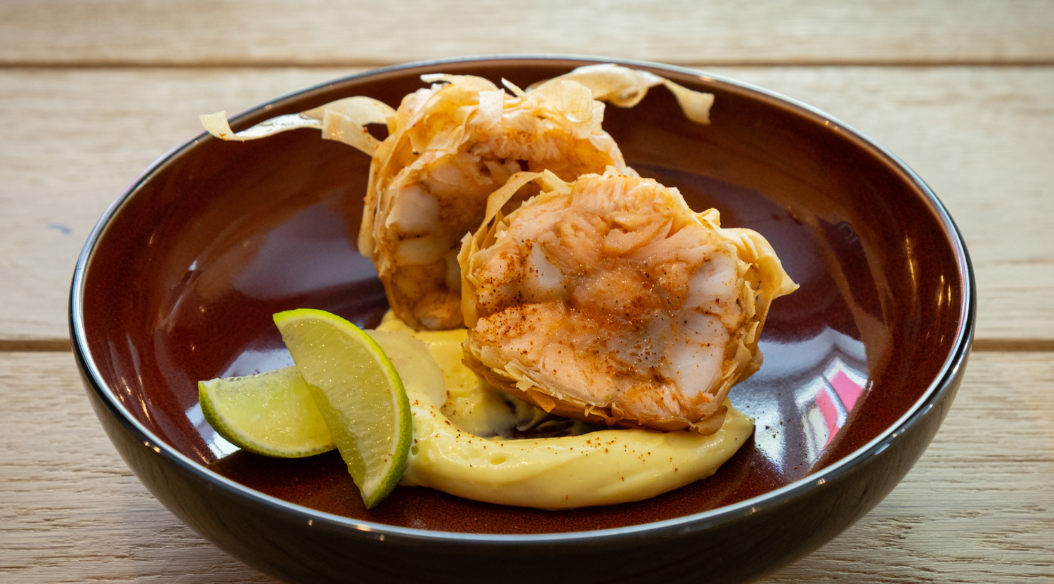 Gebackene Lachs-Garnelen-Praline mit Ingwer-Zitronen-Mayonnaise