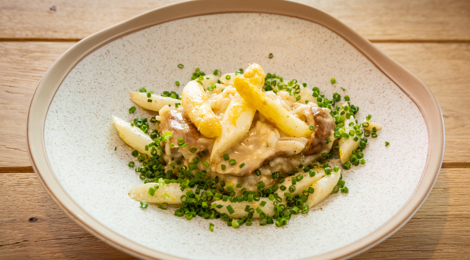 Alexander Herrmanns Steinpilz Risotto mit Nussbutter-Spargel