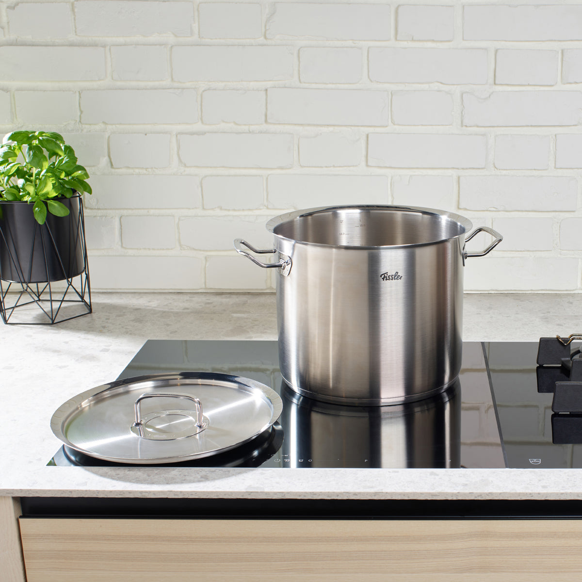 AST_2754711;fc56f5adff8bb07852f5e1f1eb376e76;SI_1058008