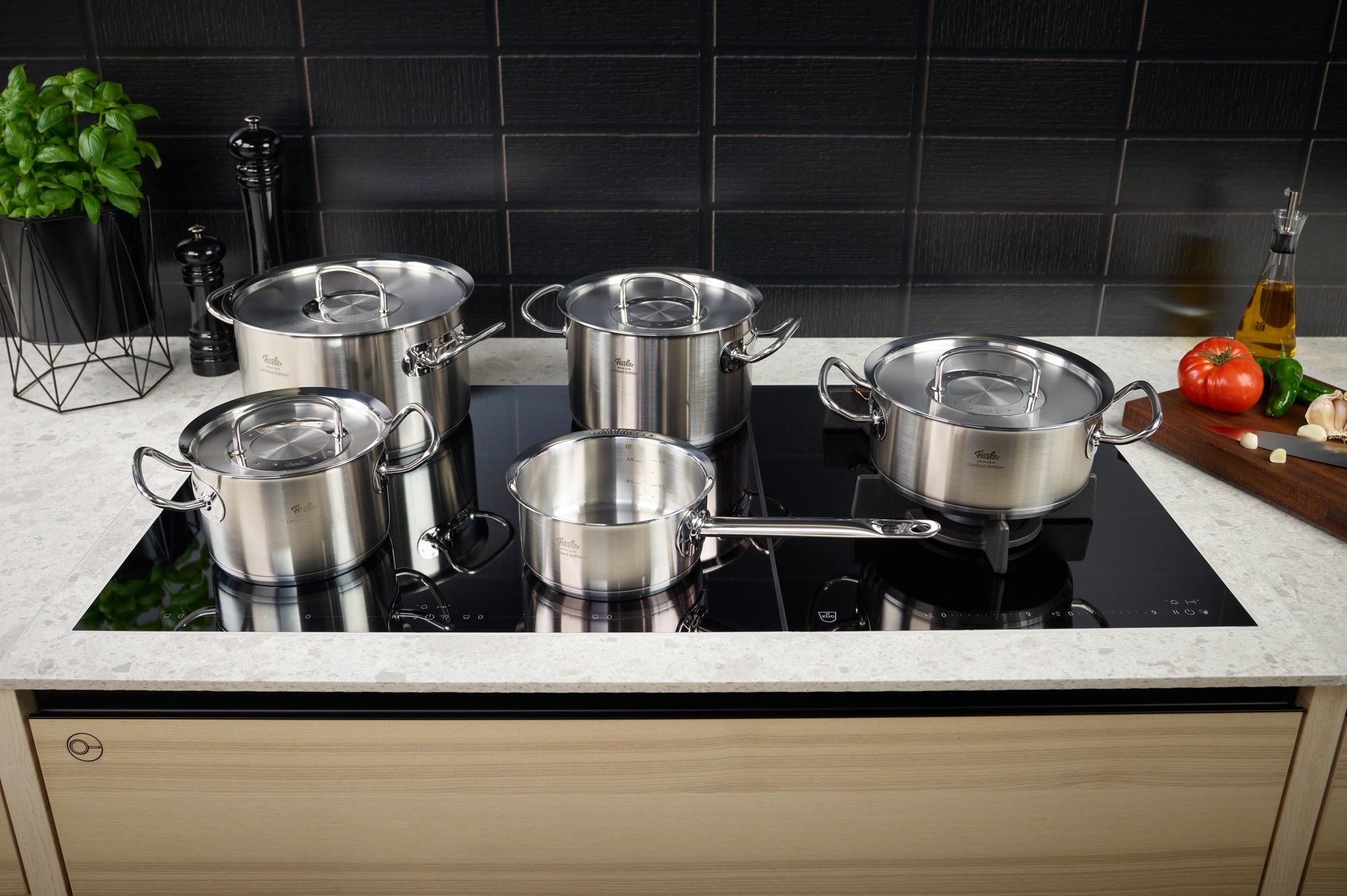 Original-Profi Collection® Retro 5-teiliges Topfset mit Metalldeckeln