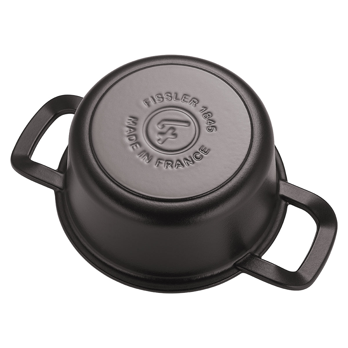 Ein schwarzer Fissler Gusseisentopf aus der Original-Profi Collection®, auf dem Kopf stehend, zwei Griffe, Boden gestempelt Fissler 1845.