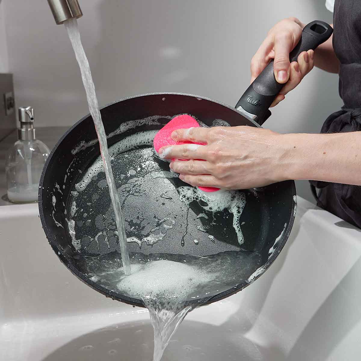 AST_2276915;989d84ef2e0474213bb3b2c08fcc25c2;PROD_124957,SI_124959,SI_124960,SI_124961,SI_153772,SI_2316302,SI_2818288