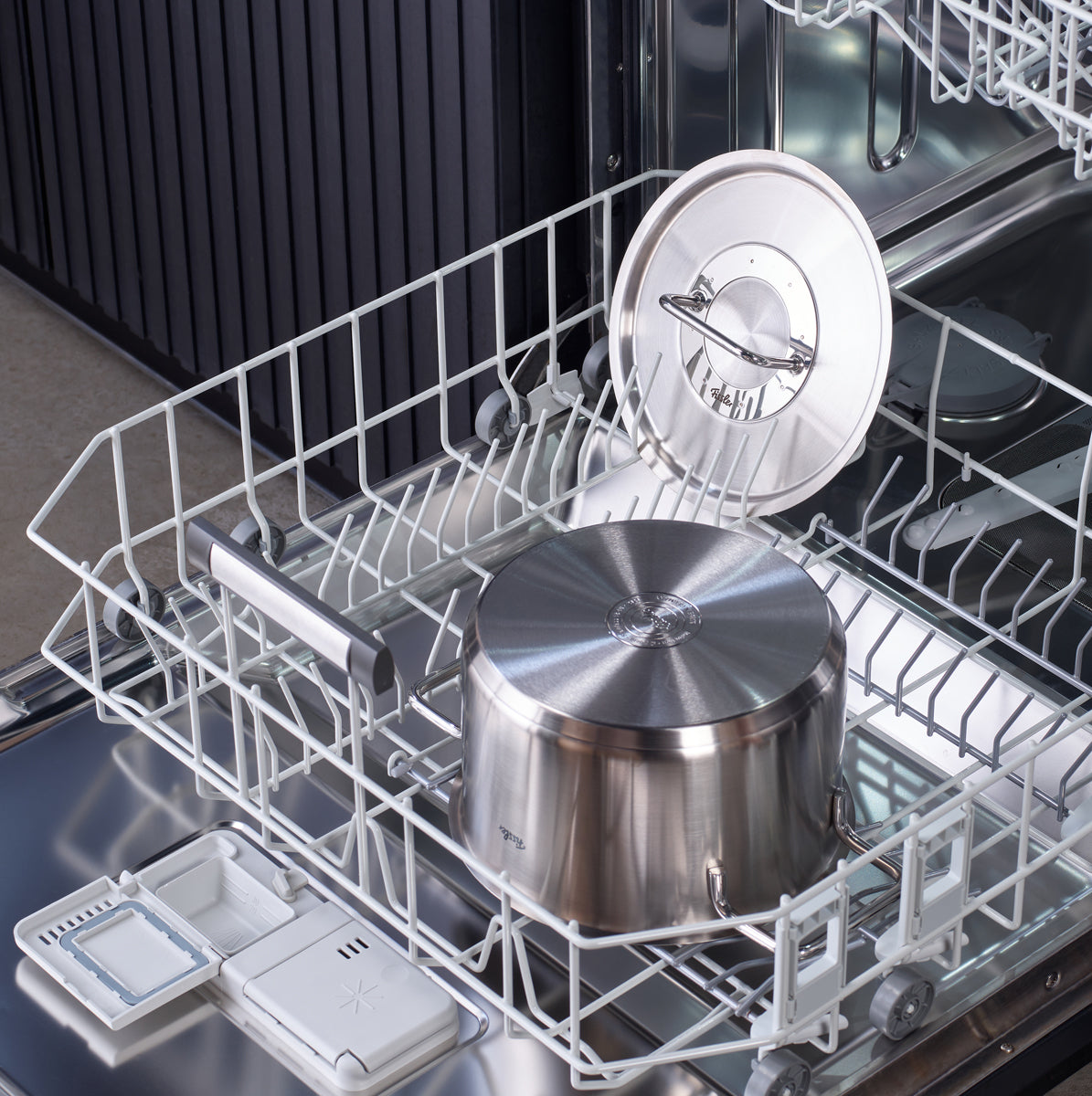 AST_2756511;3a3a79612d1a1b7b02f453b085e511df;PROD_2041111,SI_1933801,SI_1933802,SI_1933803