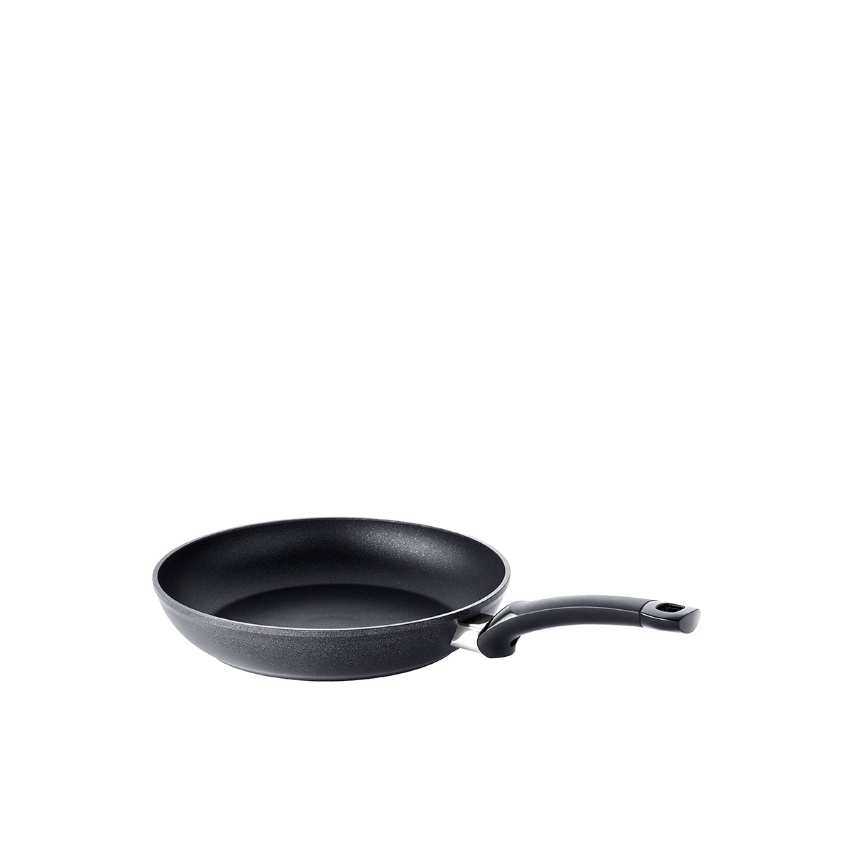 Fissler Levital®+ Classic pan made of recycled aluminum, black coated, with ergonomic handle in front of a white background.