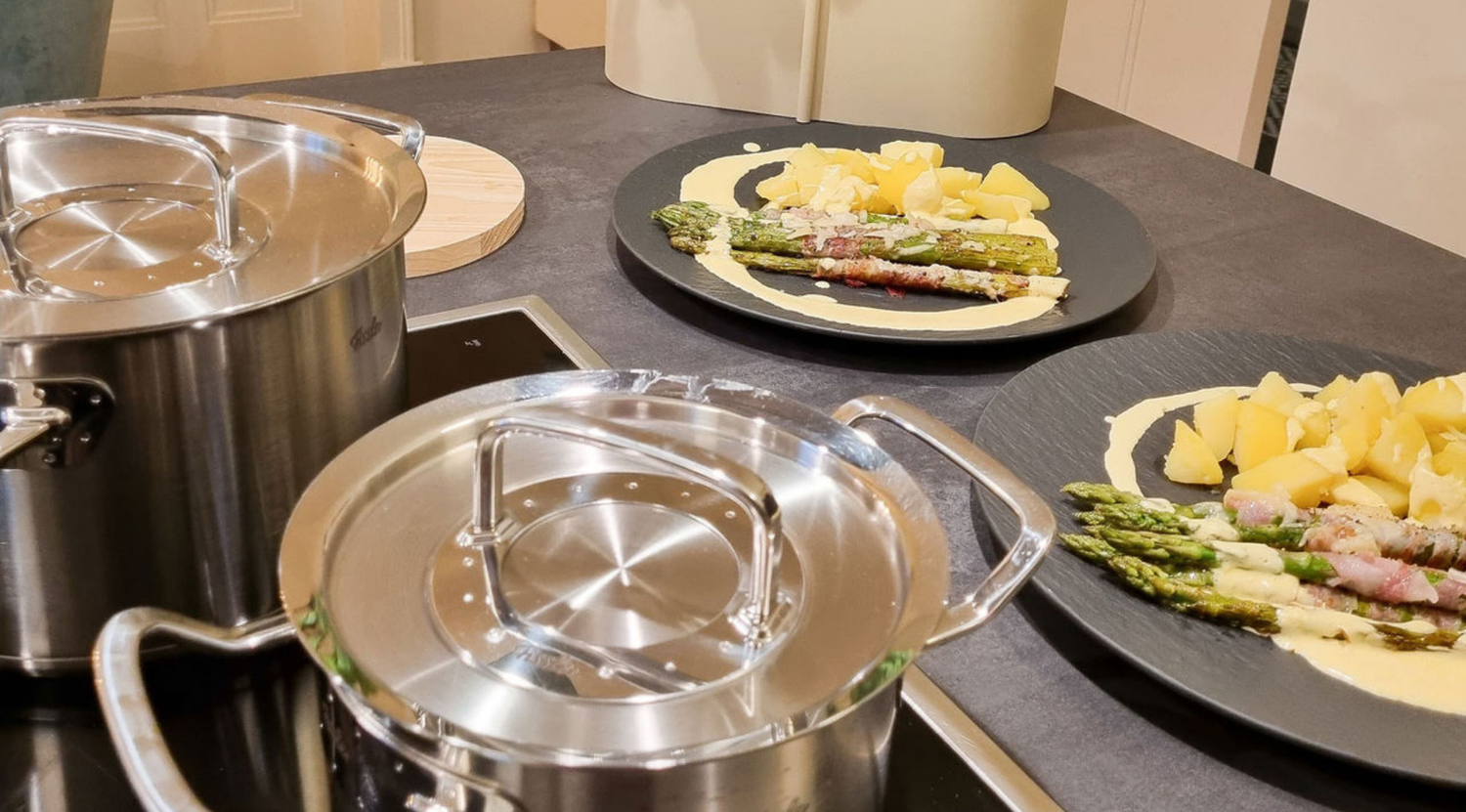 Grüner Spargel mit Bacon