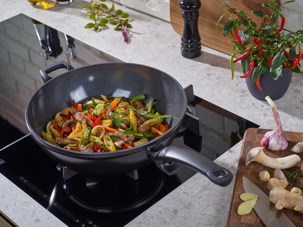 Fissler Ceratal 100 821 32 100 Orbit Black, Wok, 32 cm | Günstiger shoppen bei