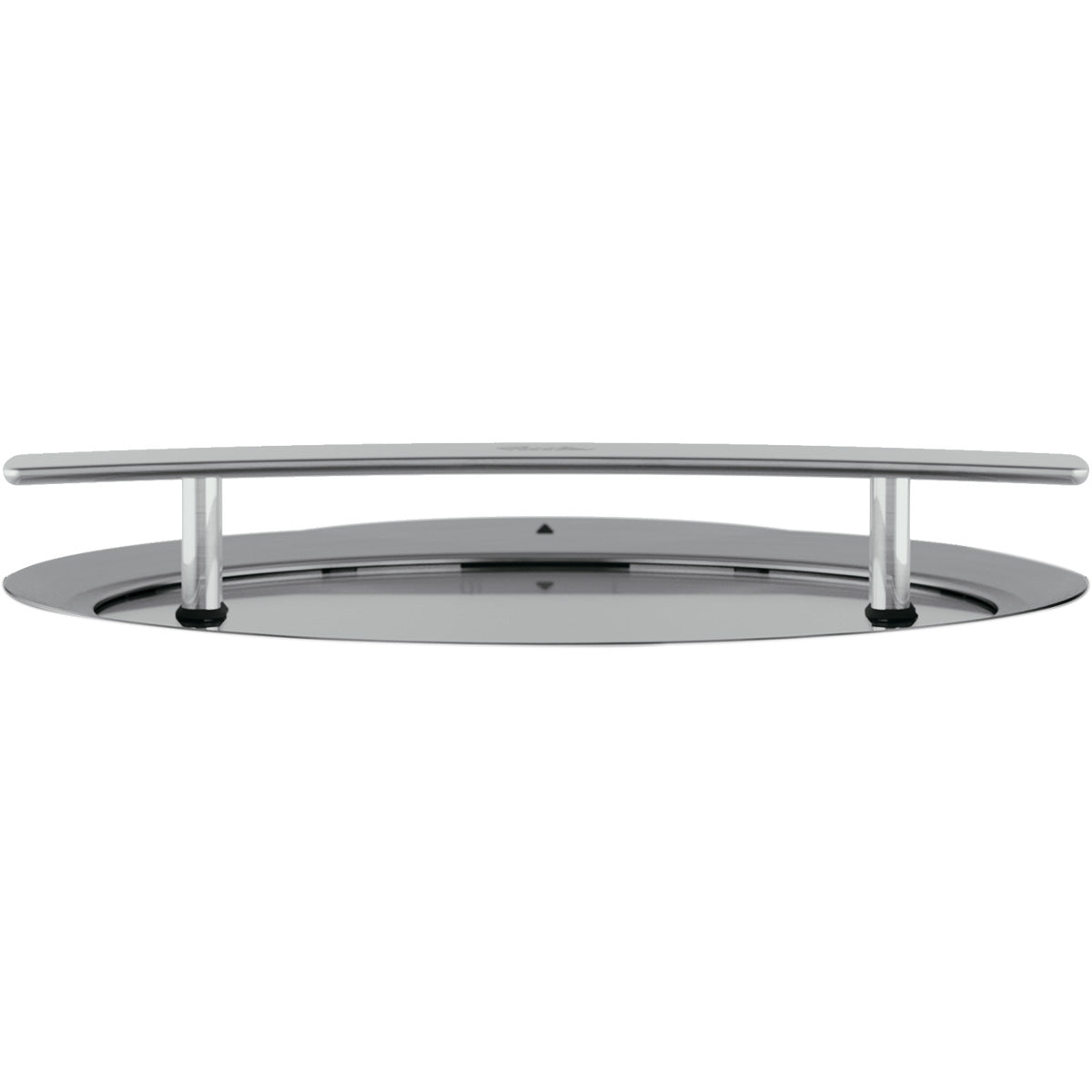Elegantes Fissler Phi Collection Serviertablett aus Edelstahl mit geschwungenem Griff, Vorderansicht. Kombiniert mit 24 cm Glasdeckel. Hergestellt in Deutschland.